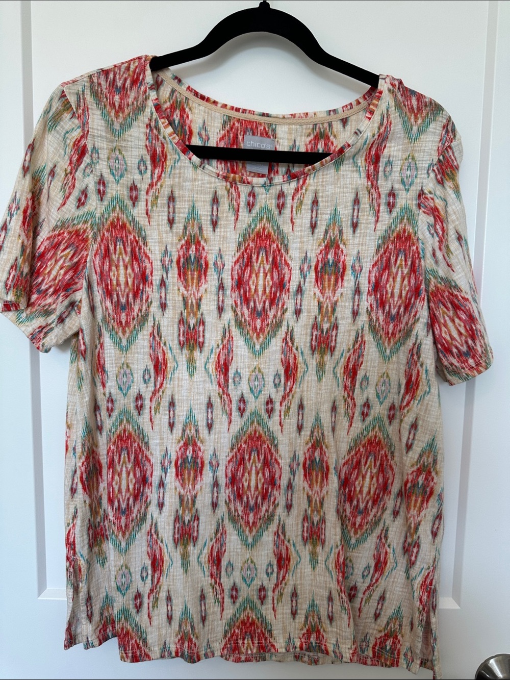 Chico's Cream Short Sleeve Ikat Tee with Red and Teal Motif